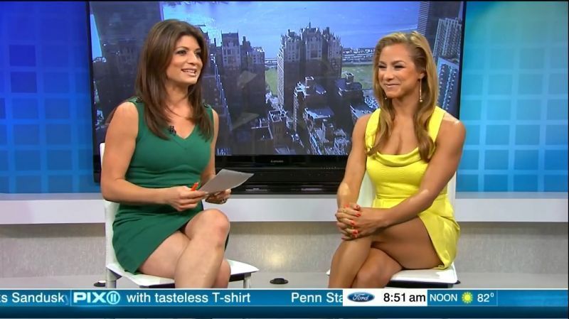 800px x 449px - News anchors and voyuer upskirt picture. Full HD Porno free pic.
